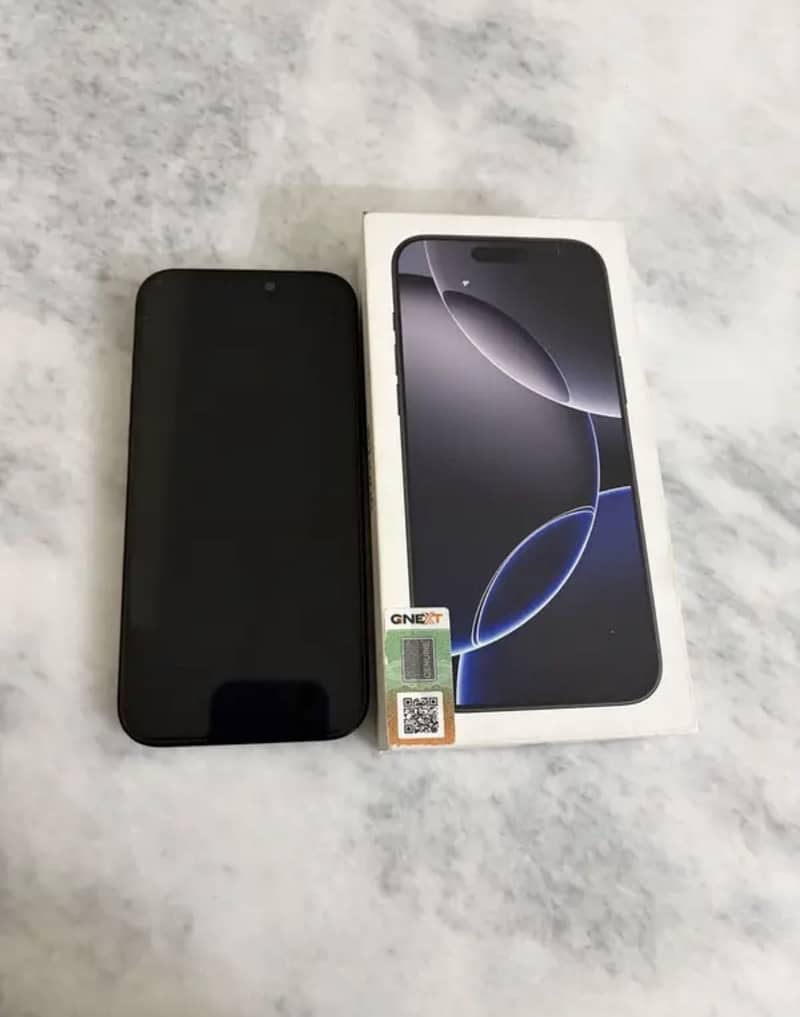 Apple iPhone 16 Pro Max 2