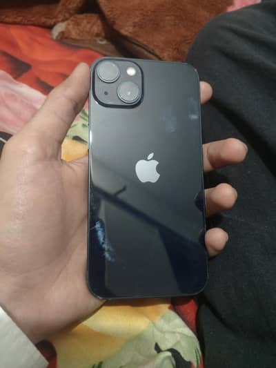 Apple iPhone 13