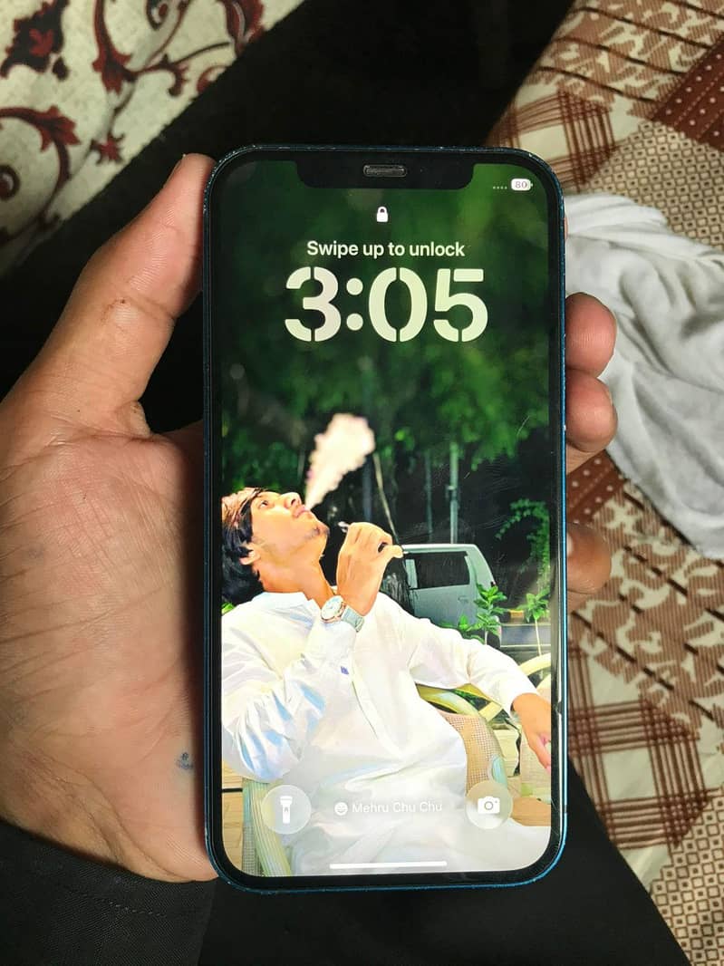 Apple iPhone 12 4