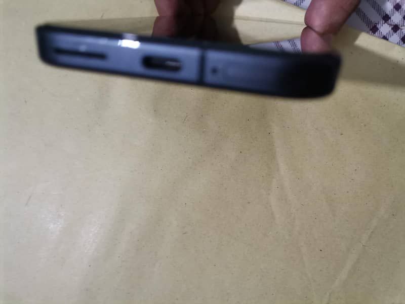Google Pixel 9 4
