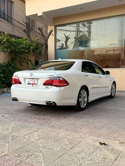 Toyota Crown 2022