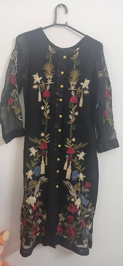 2 piece pure chiffon article with beautiful tila work and embroidery