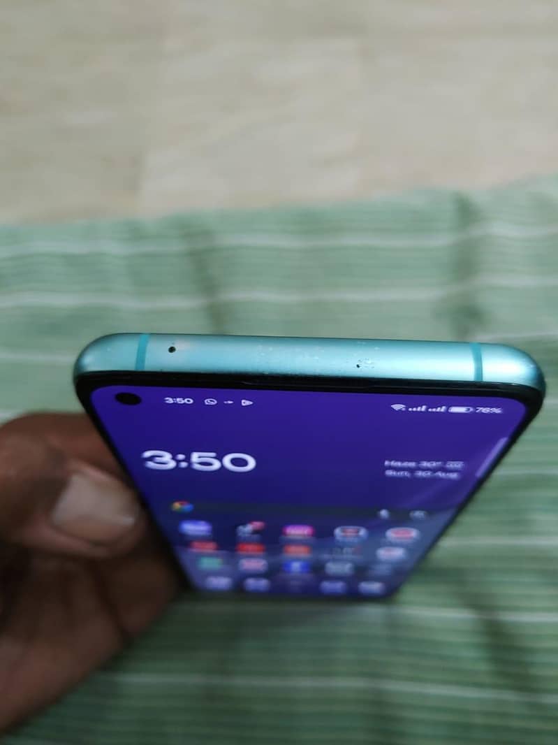 one plus 8T 11