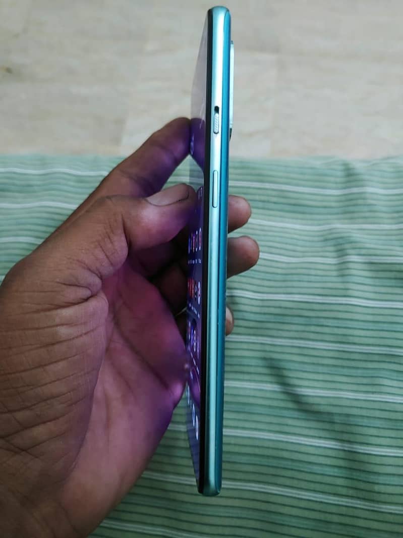 one plus 8T 12
