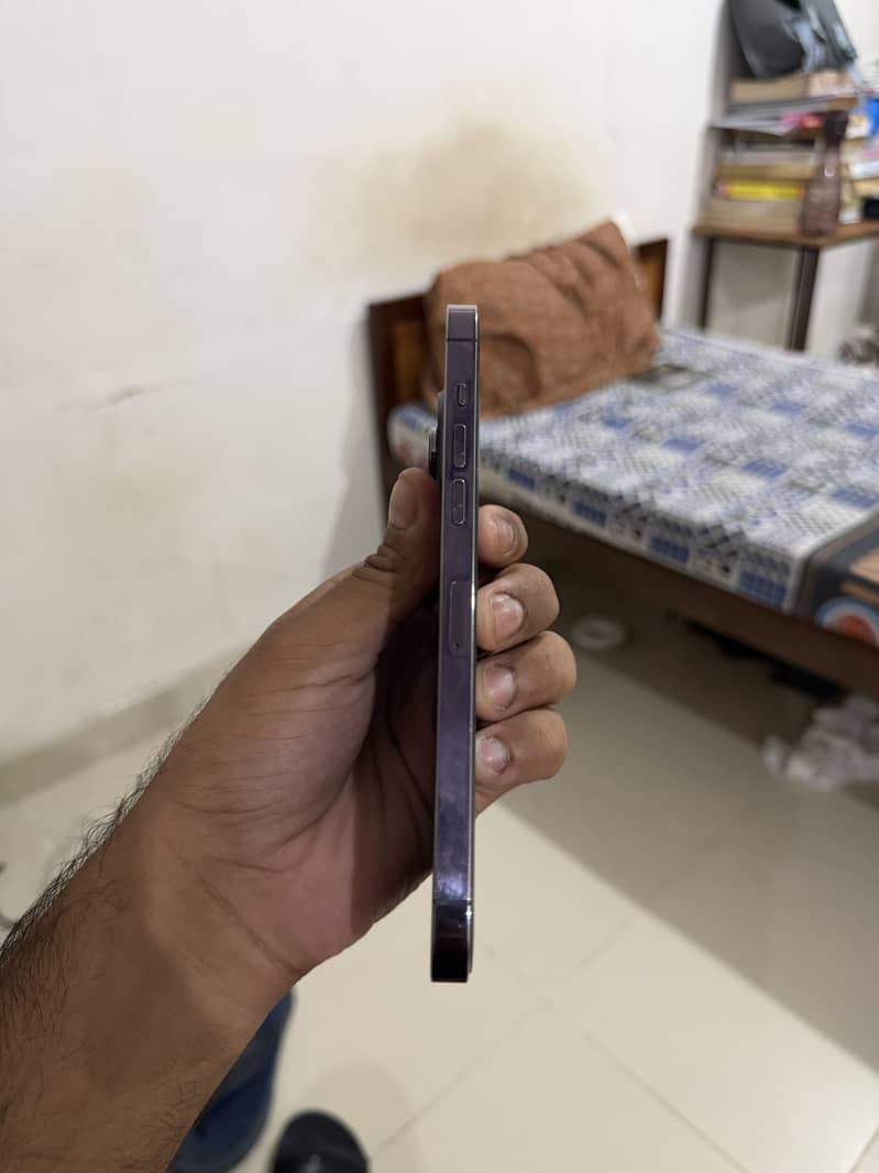 Apple iPhone 14 Pro Max 3