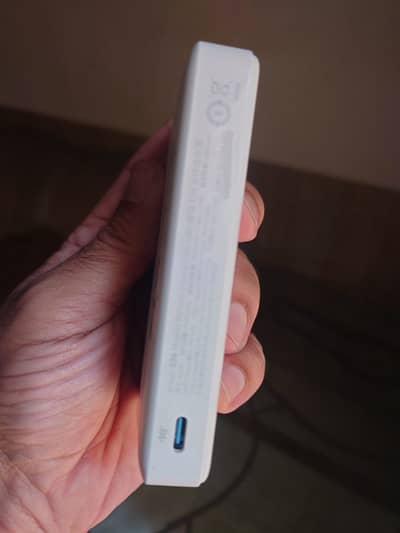 Anker 10kmah Magsafe Powerbanks
