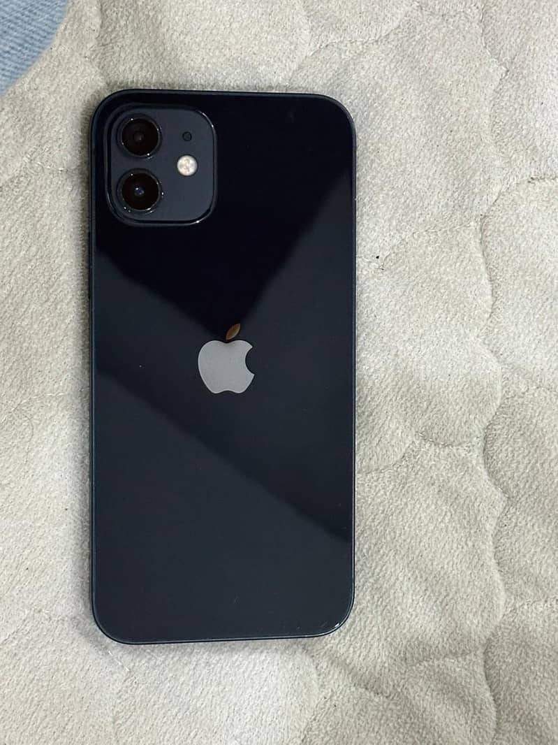 Apple iPhone 12 3