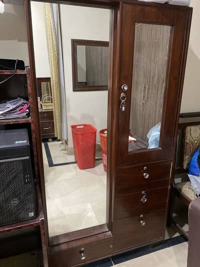 Dressing table