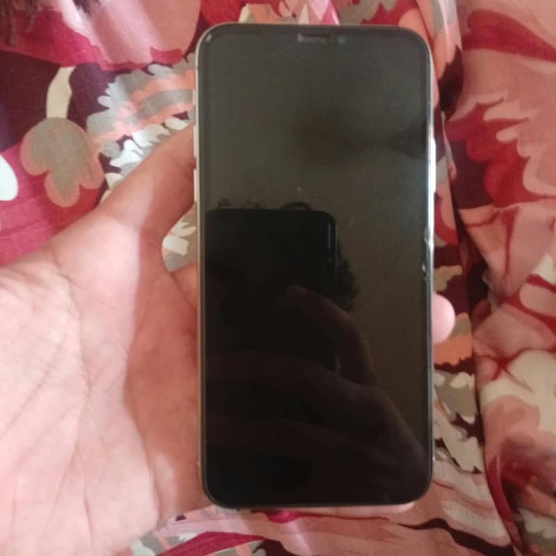 Apple iPhone X 3
