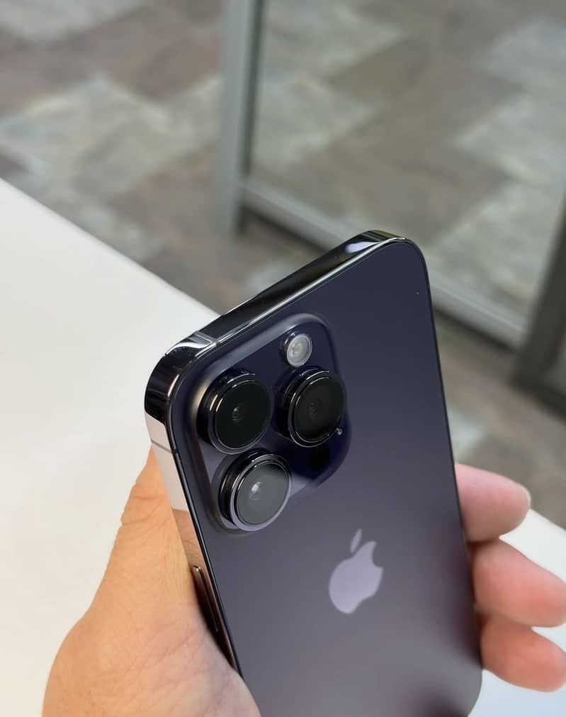 Apple iPhone 14 Pro 2