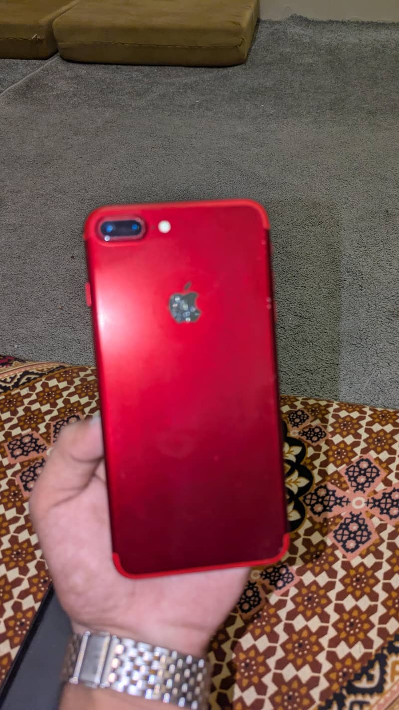 Apple iPhone 7 Plus 0