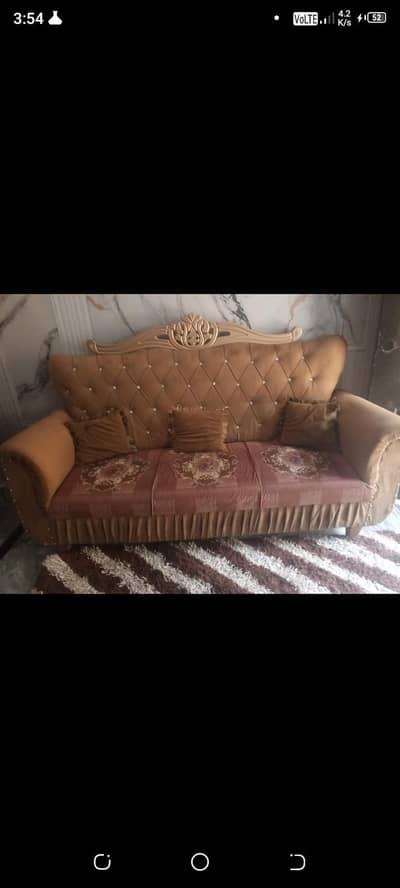 5 seater sofa set + Englander Matrees