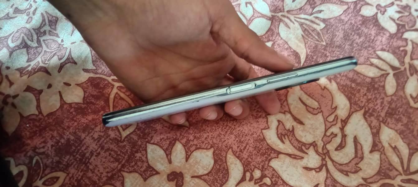 Infinix Note 7 4