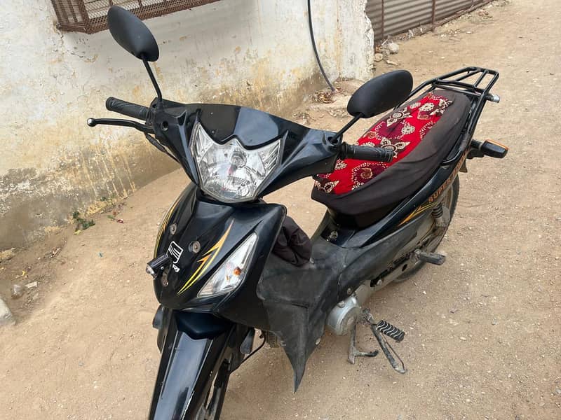 Scooty Automatic petrol 1