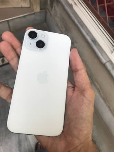 Apple iPhone 15