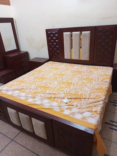 bed set complete without mattress