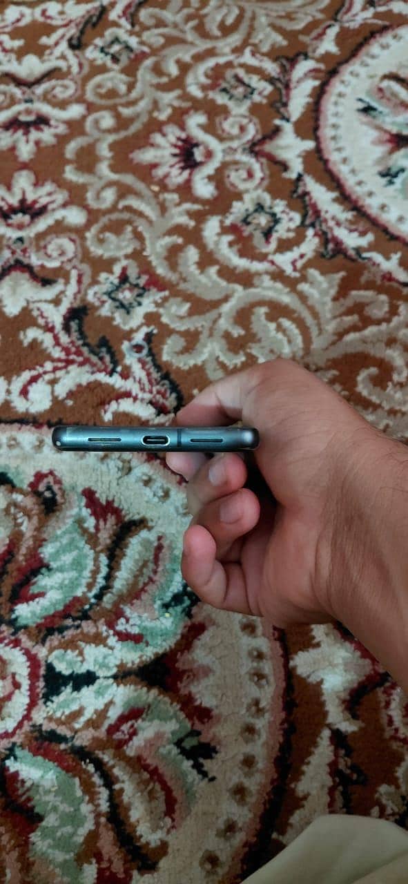 Google Pixel 7 4