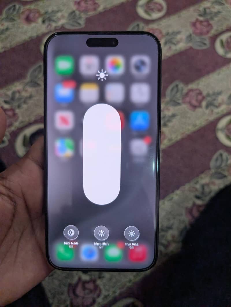 Apple iPhone 15 Pro Max 1
