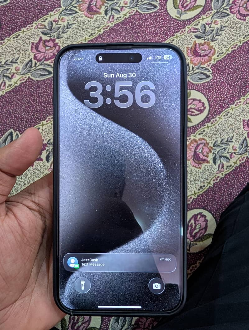 Apple iPhone 15 Pro Max 3