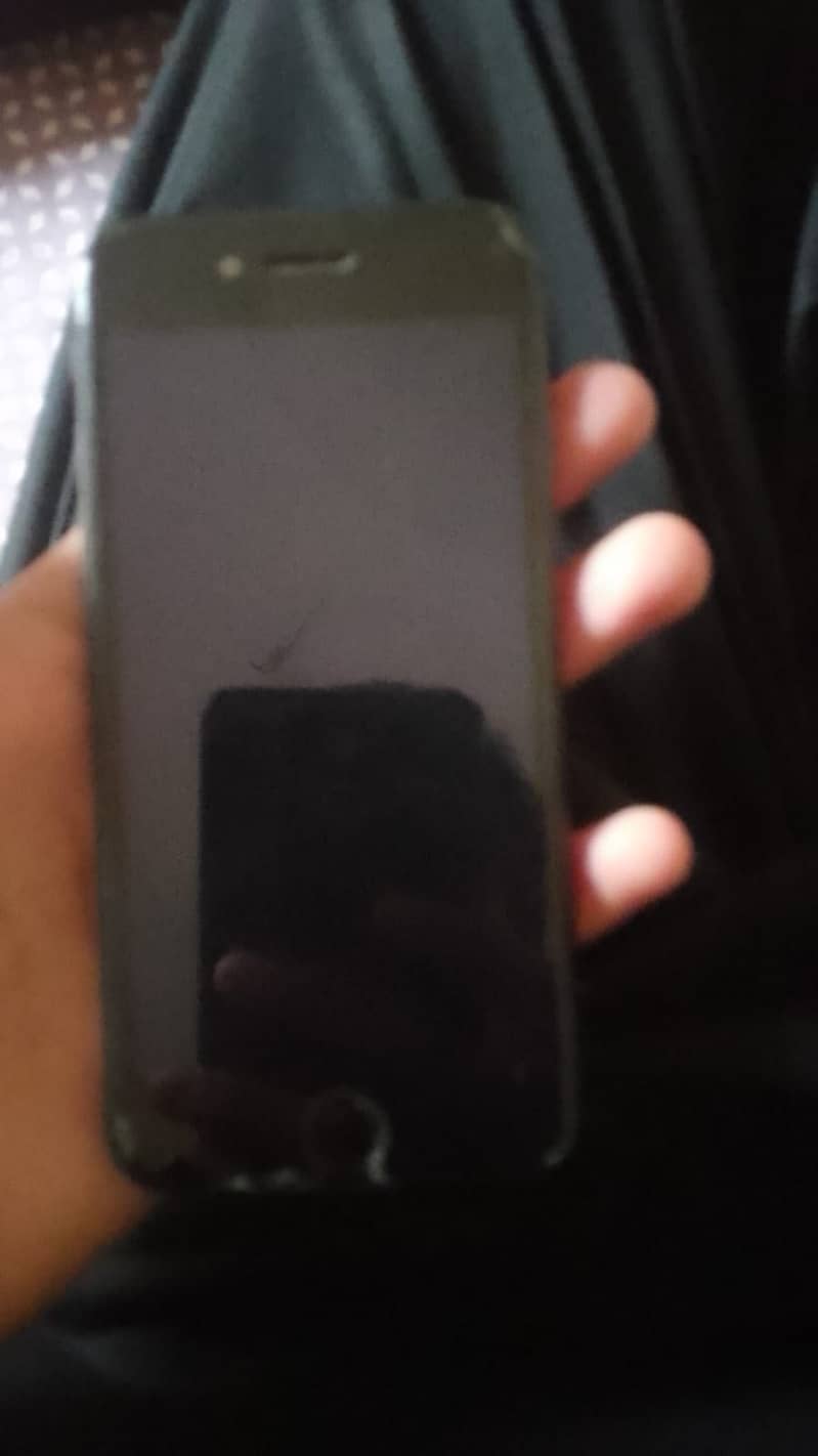 Apple iPhone 8 0