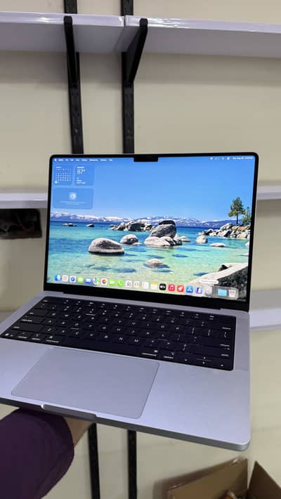 Macbook Pro M5