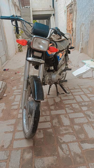 one hand use bike zyada use bh nh hoi