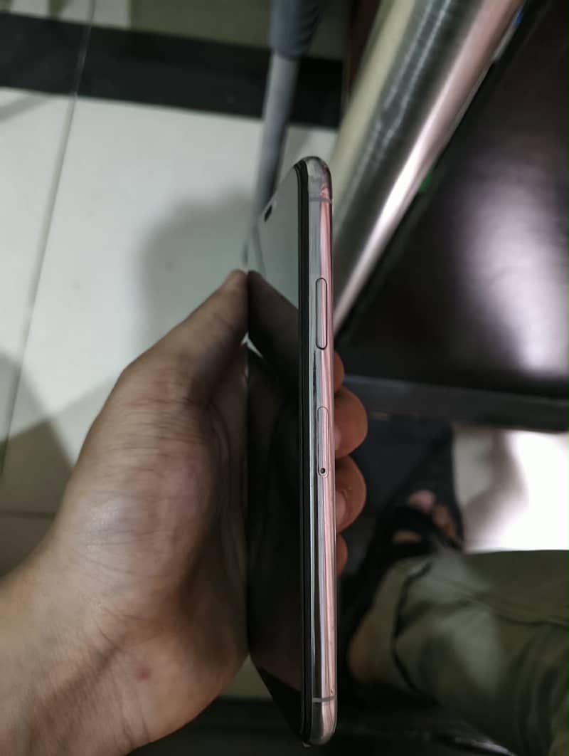 Apple iPhone X 1