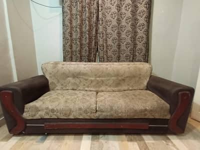 5 Seater Sofa Set (3-Seater + Two 1-Seater Chairs) in Good Condition