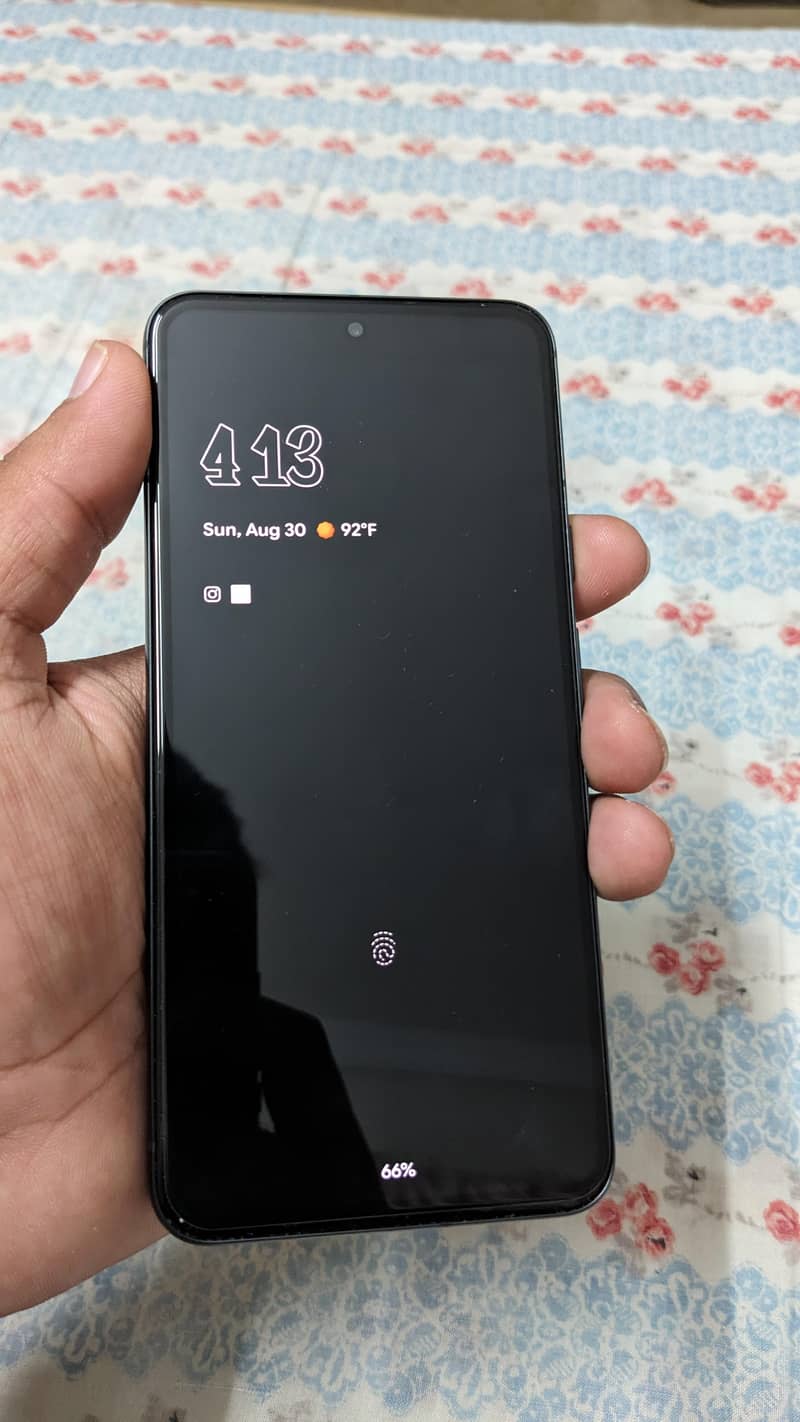 Google Pixel 8 2