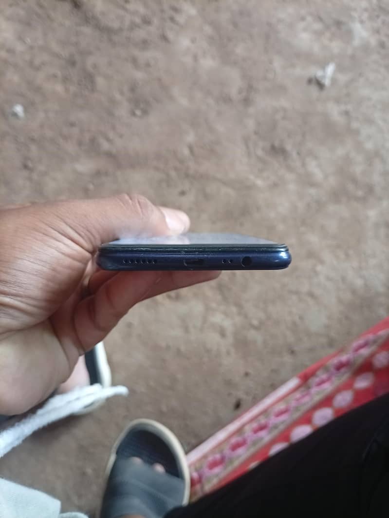 OPPO A3s 4