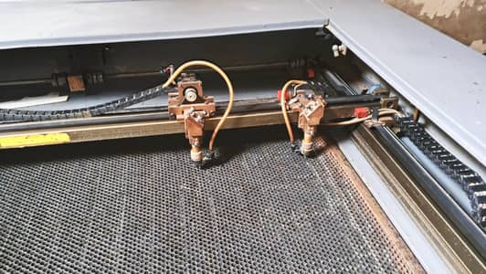 CO2 Laser Cutting & Engraving Machine