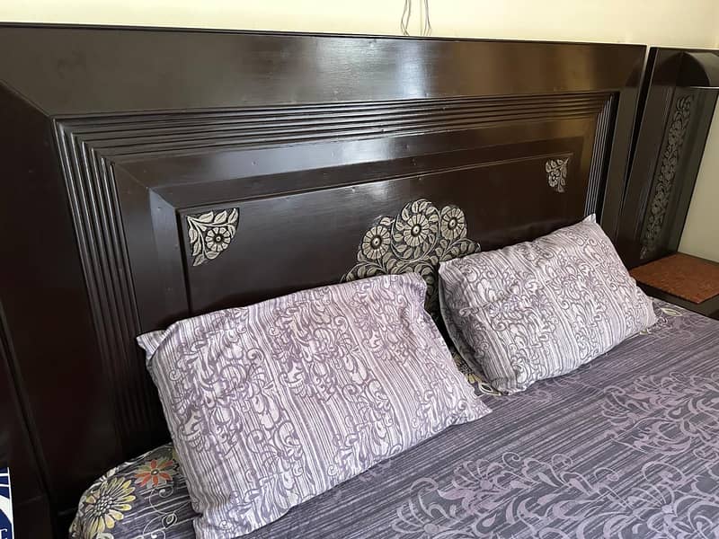 King bed and dressing 5