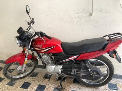 Yamaha YBR z
