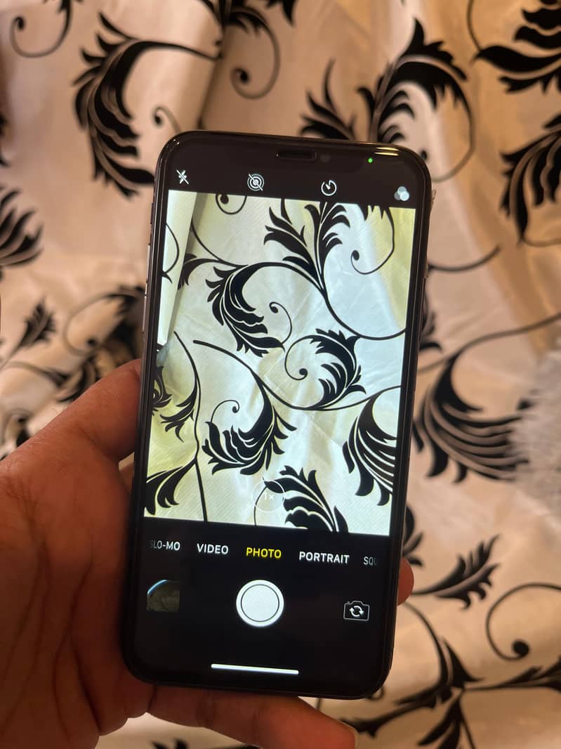 Apple iPhone X 5