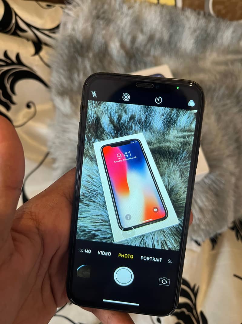 Apple iPhone X 6