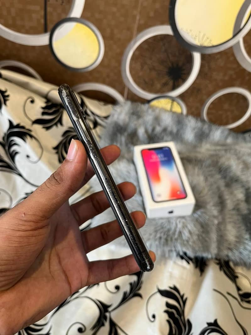 Apple iPhone X 10