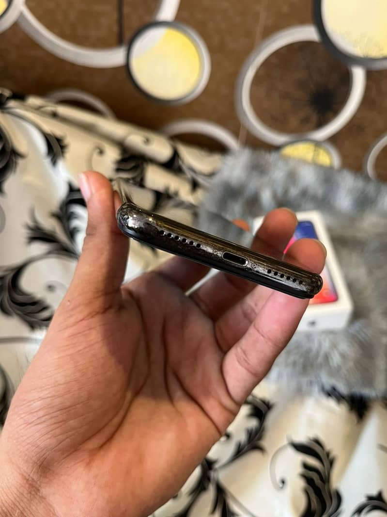 Apple iPhone X 11