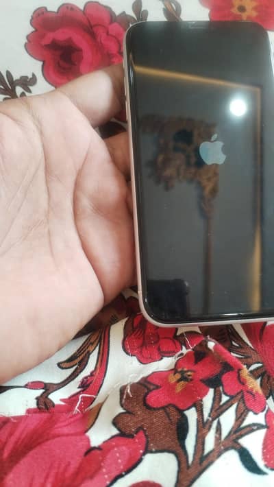 Apple iPhone XR