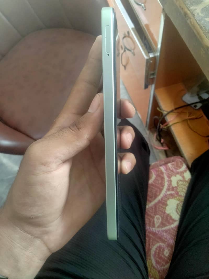 Realme Note 60x 4