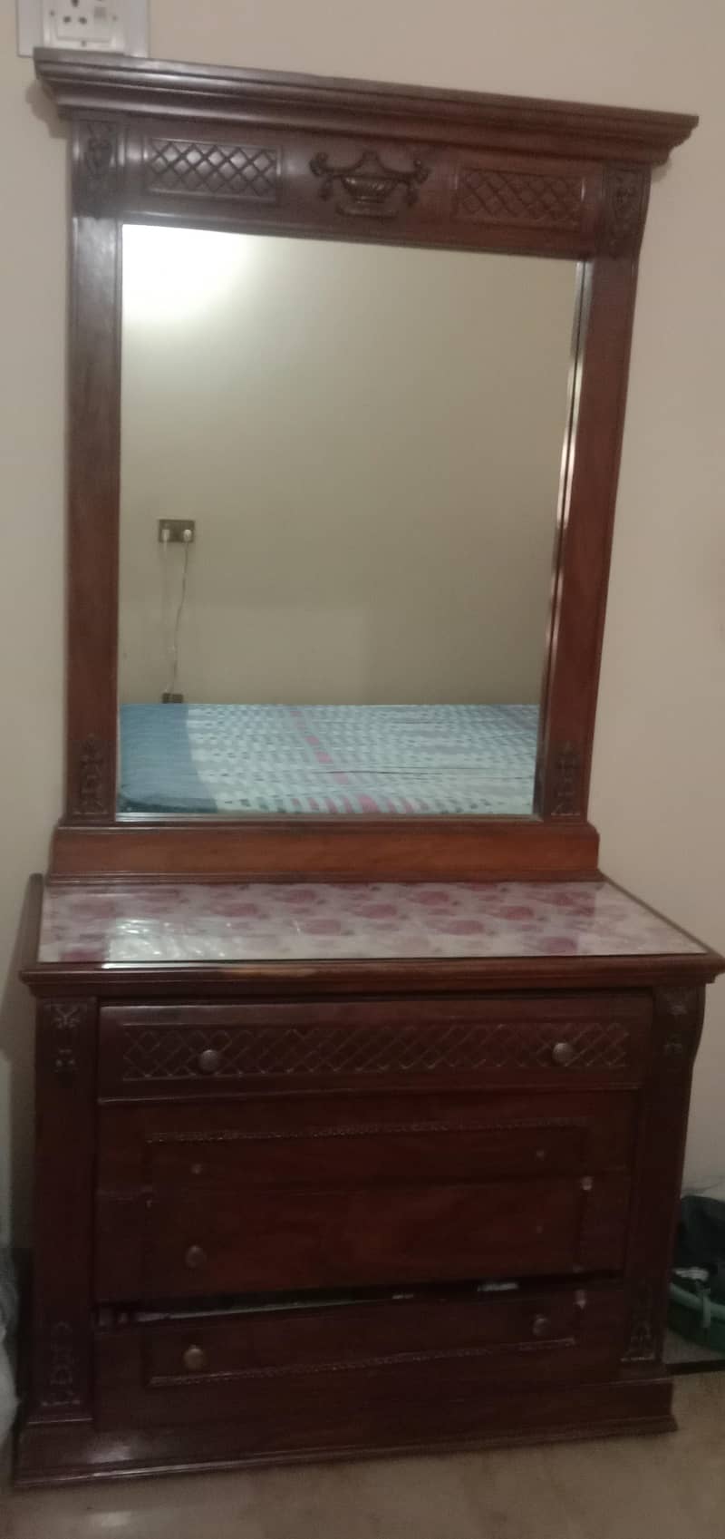 bed and dressing table 2
