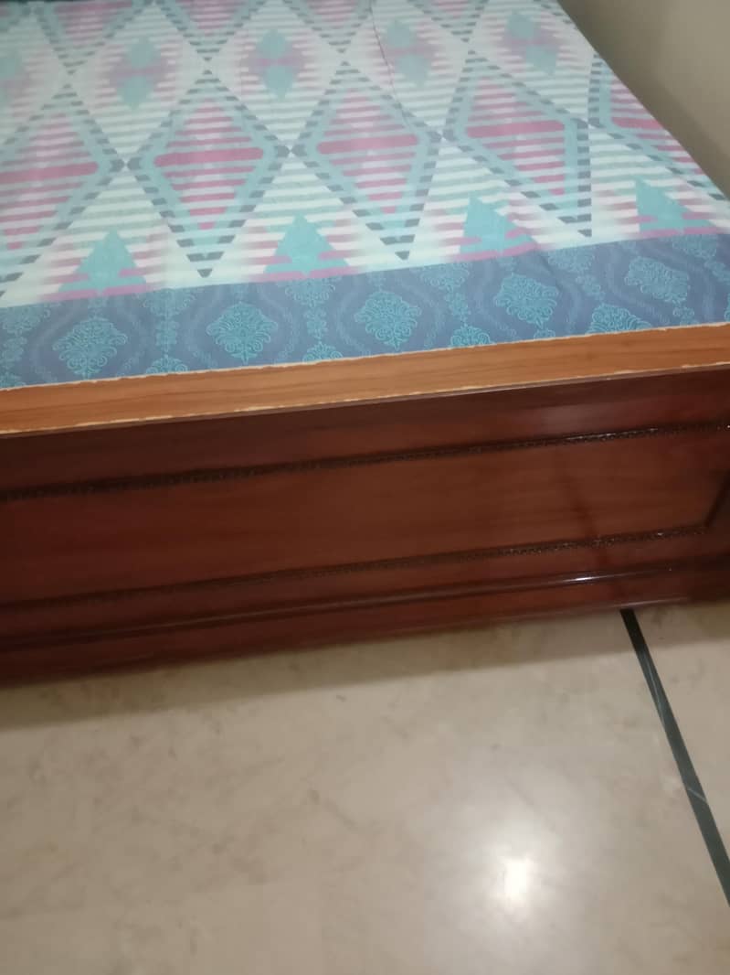 bed and dressing table 9