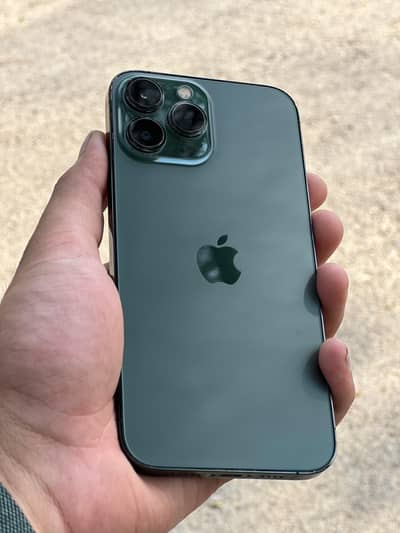 Apple iPhone 13 Pro Max With Box. 10/10