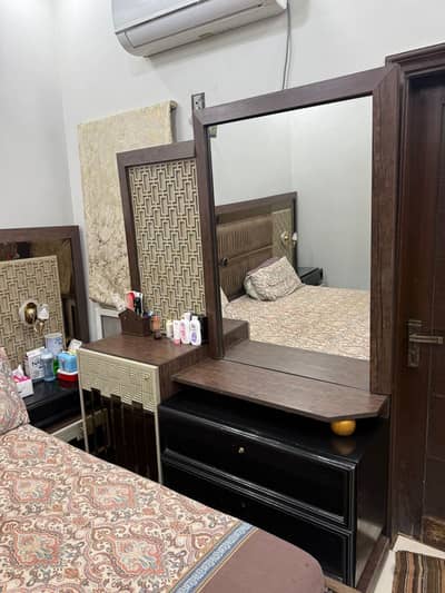 Bedroom set