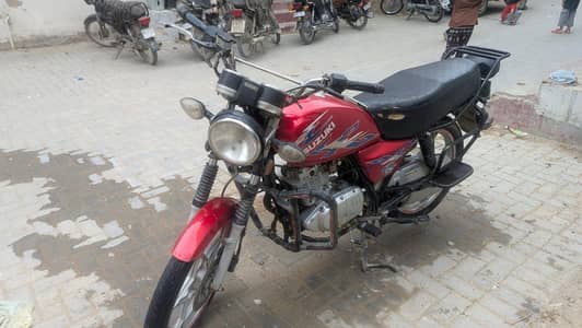 Suzuki gs 150 model 2022