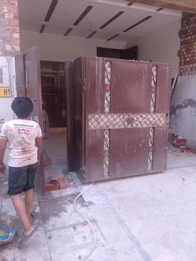 Iron Main Gate for Sale - Best Condition