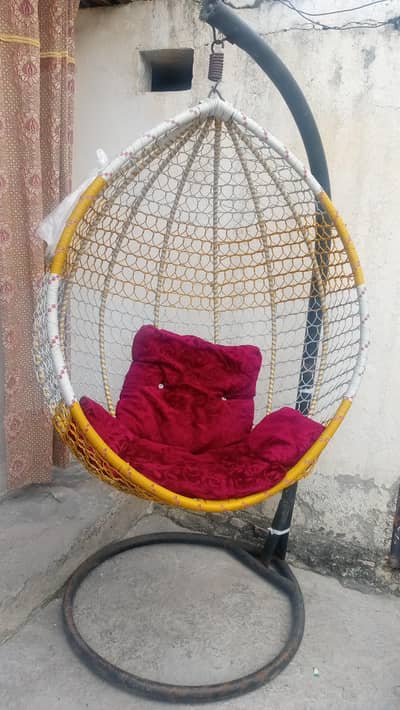 Hanging egg chair
