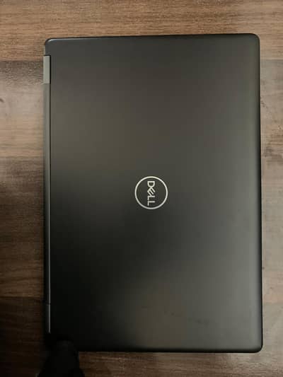 Dell latitude core i5 8 Gen 256gb SSD 8 GB ram