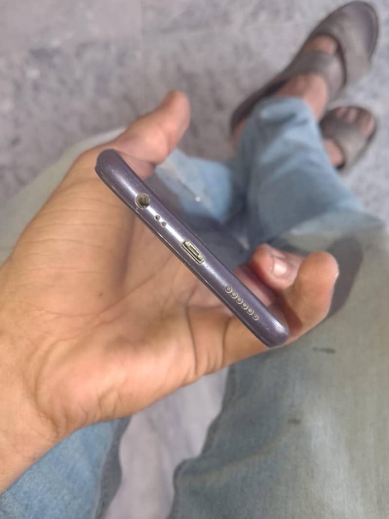 OPPO A3s 5