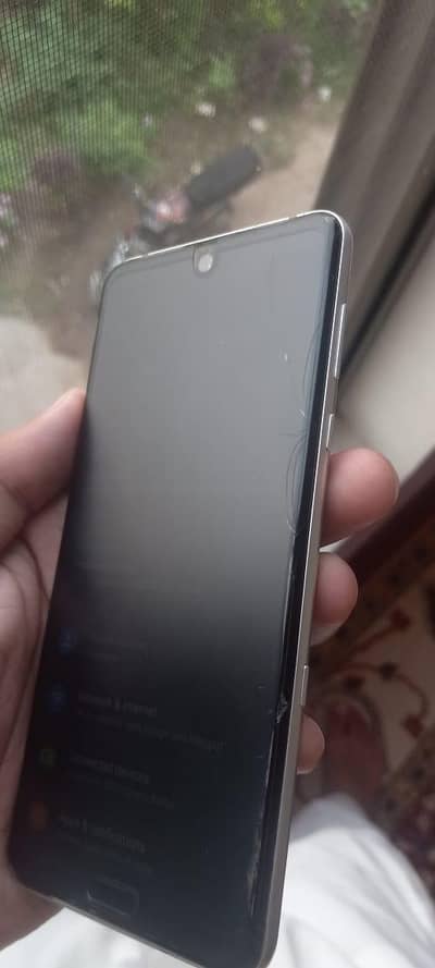 Sharp Aquos R3