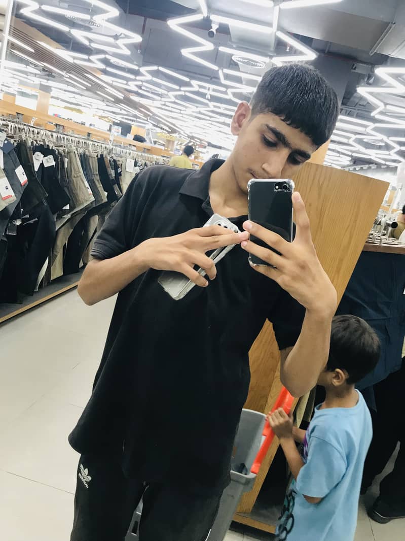 Apple iPhone 7 3
